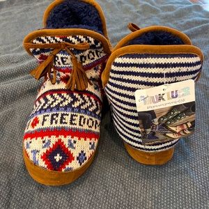MUK LUK house booties slippers size small